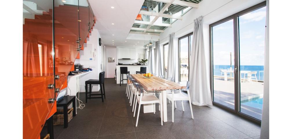 Urban Villa Can Ema