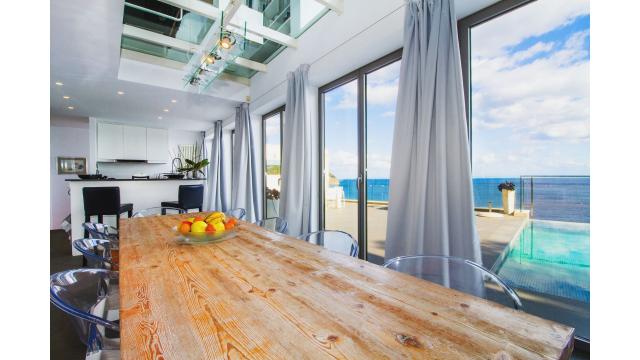 Urban Villa Can Ema