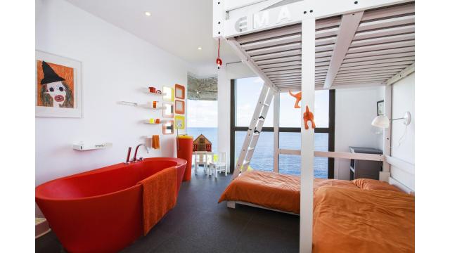 Urban Villa Can Ema