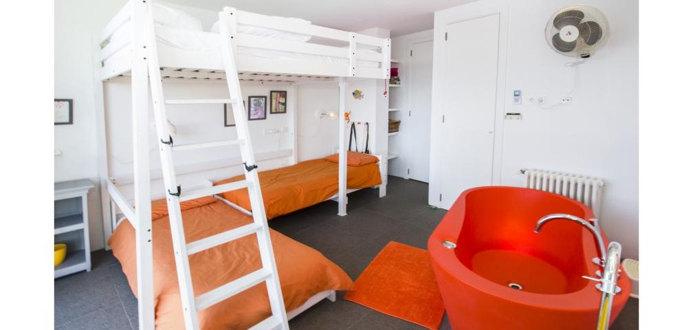 Urban Villa Can Ema