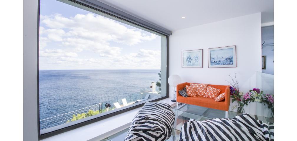 Urban Villa Can Ema