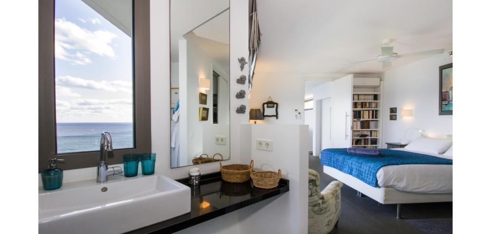 Urban Villa Can Ema