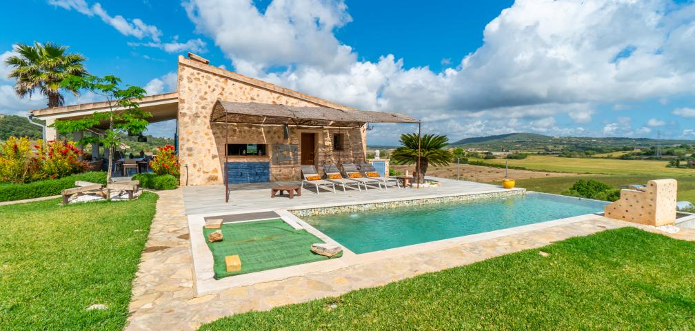 Rural Villa Desigual