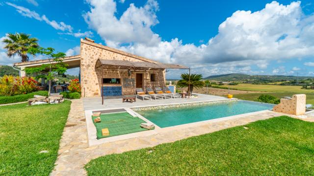 Rural Villa Desigual