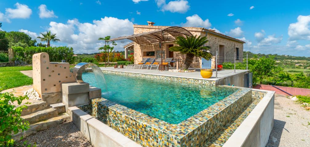 Rural Villa Desigual