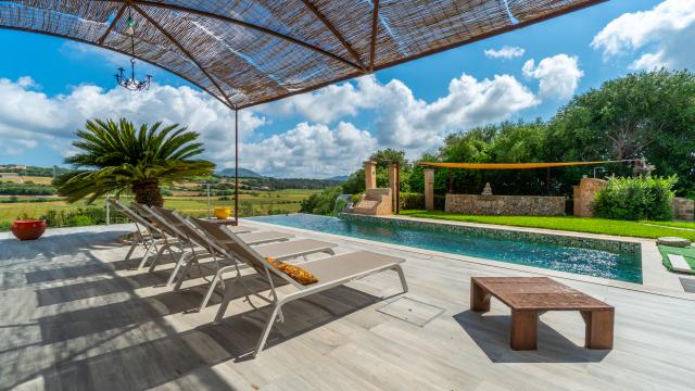 Rural Villa Desigual