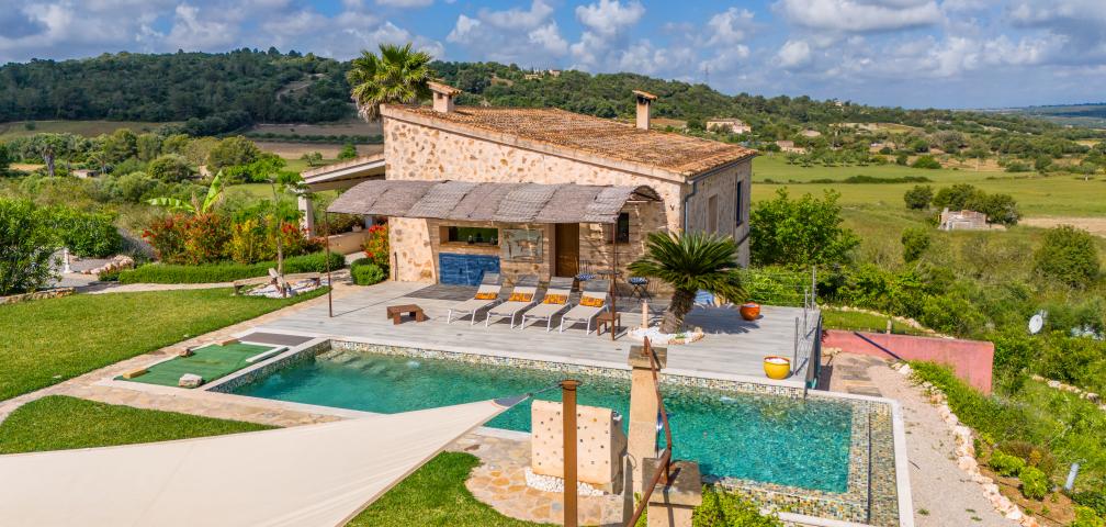 Rural Villa Desigual