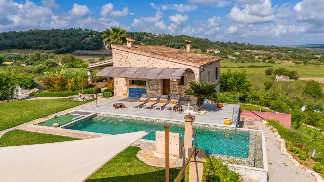 Rural Villa Desigual