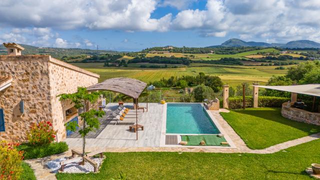 Rural Villa Desigual