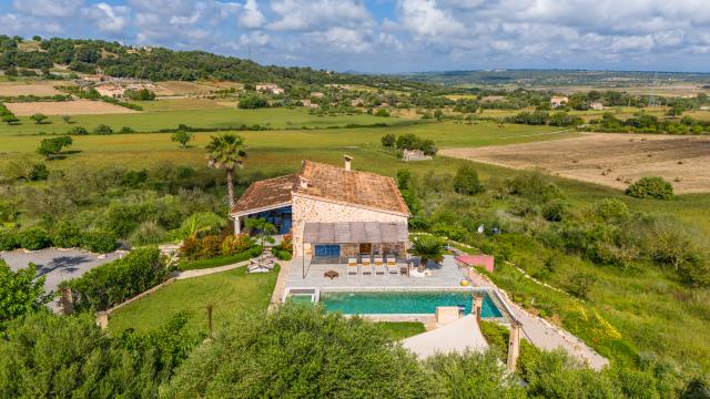 Rural Villa Desigual