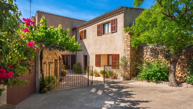 Rural Villa Es Badei