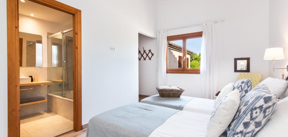 Rural Villa Es Badei