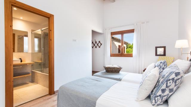 Rural Villa Es Badei