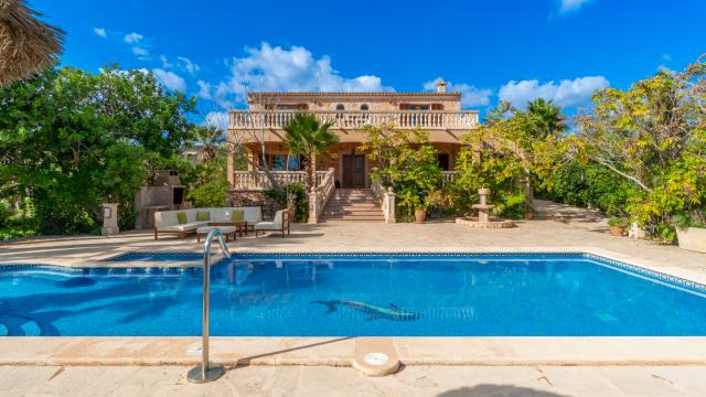 Rural Villa Can Roca