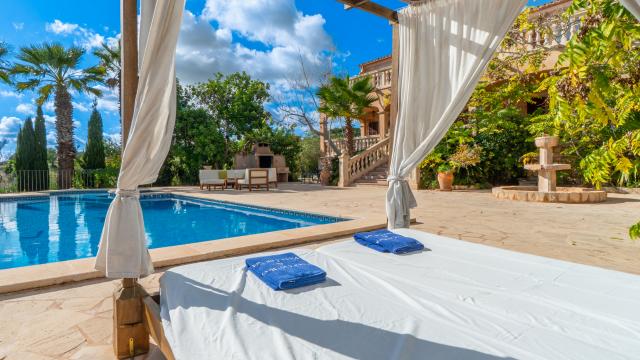 Rural Villa Can Roca