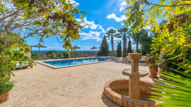 Rural Villa Can Roca