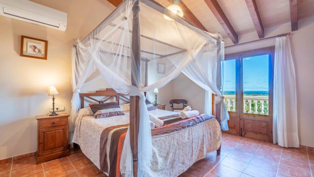 Rural Villa Can Roca