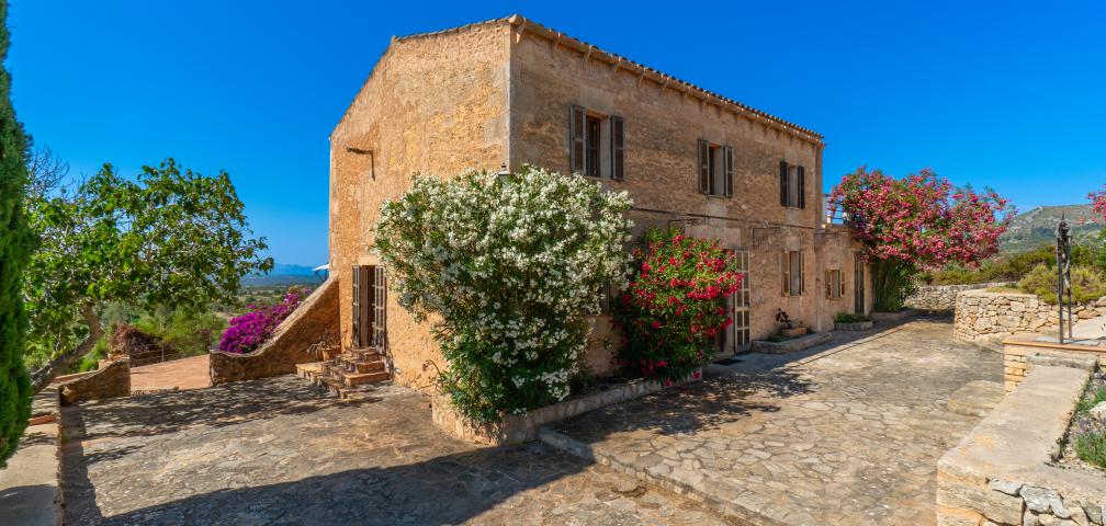 Rural Villa Grandiosa