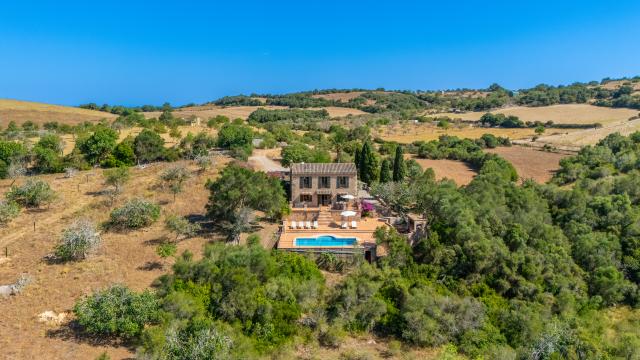 Rural Villa Grandiosa