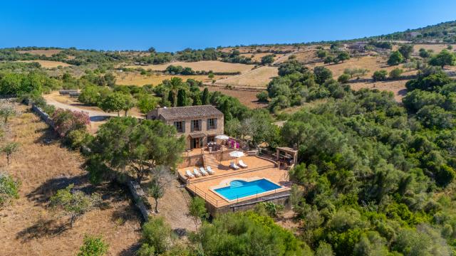 Rural Villa Grandiosa