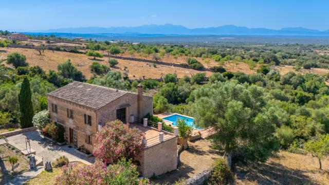 Rural Villa Grandiosa