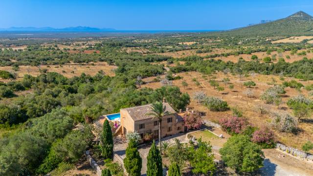 Rural Villa Grandiosa