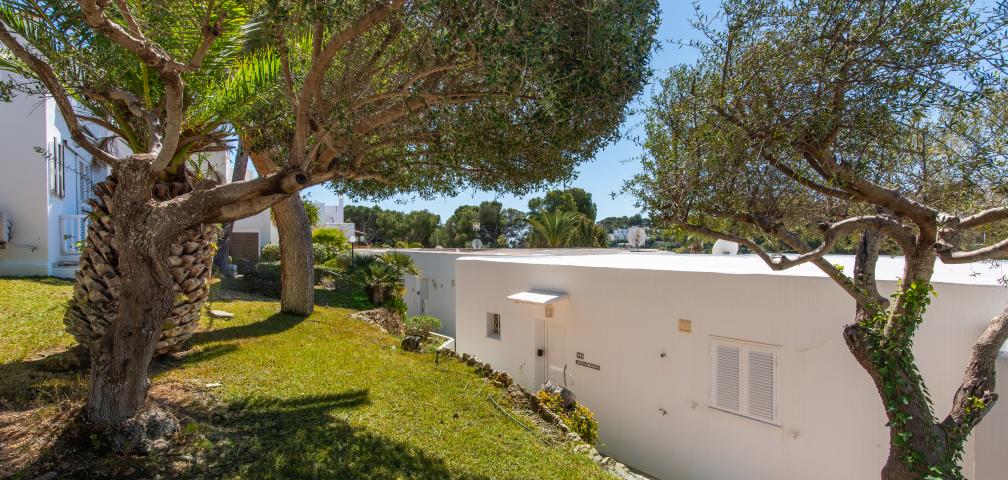 Urban Apartment Bungalow 25