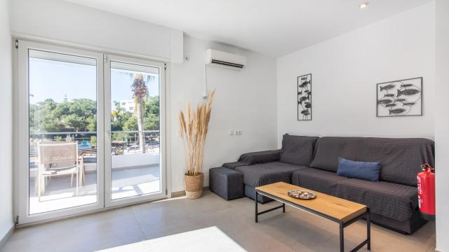Urban Apartment Bungalow 25