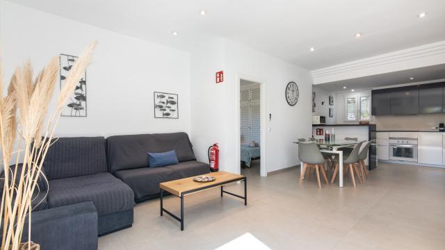 Urban Apartment Bungalow 25