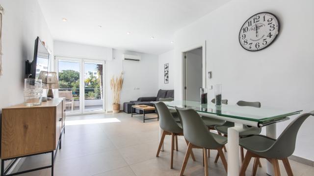 Urban Apartment Bungalow 25