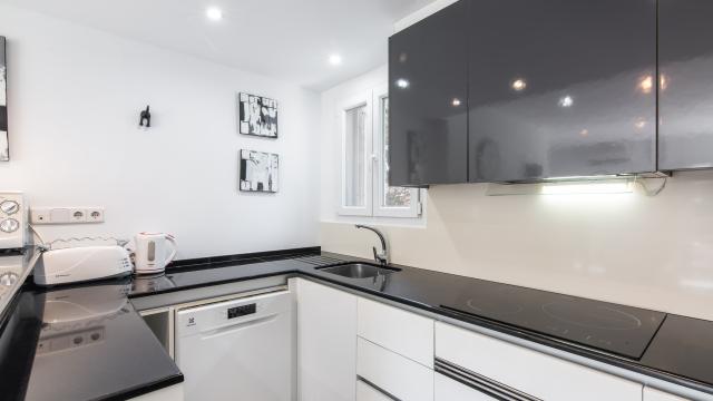 Urban Apartment Bungalow 25