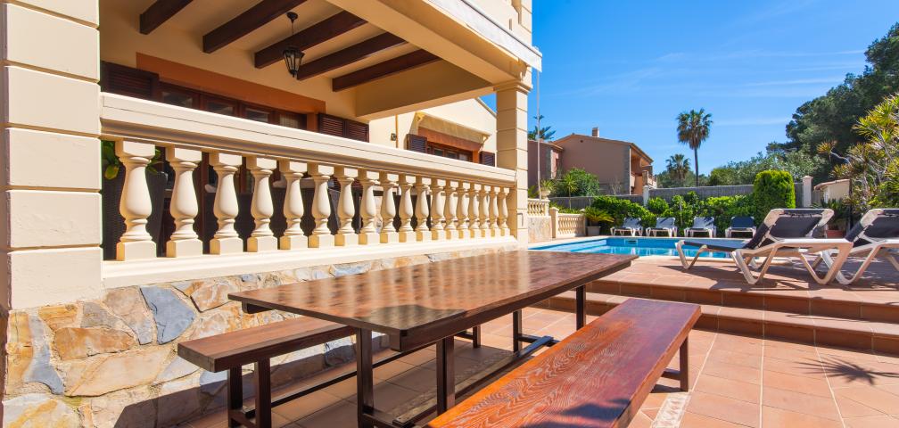 Urban Villa Manrique