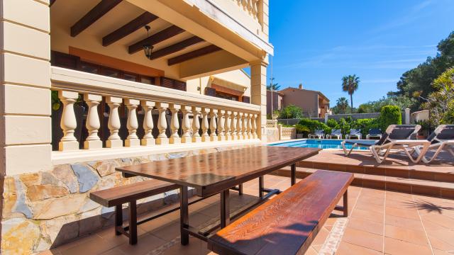 Urban Villa Manrique