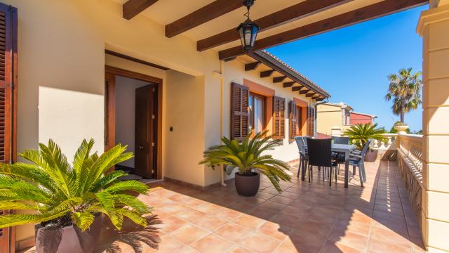 Urban Villa Manrique