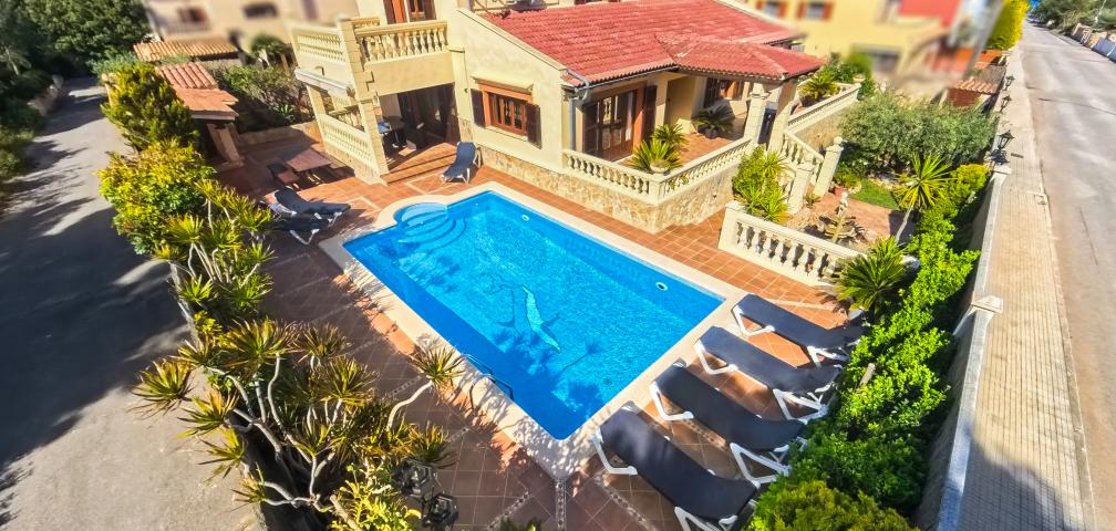 Urban Villa Manrique