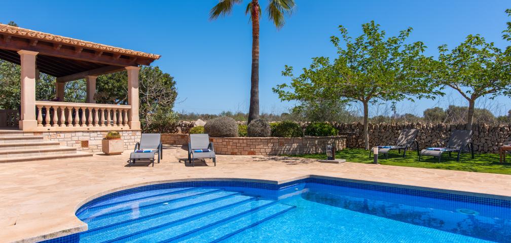 Rural Villa Sa Copinya  Blanca