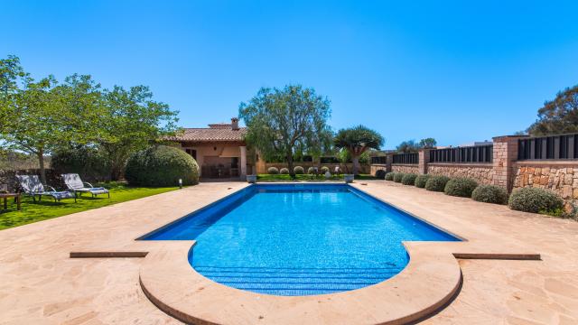Rural Villa Sa Copinya  Blanca