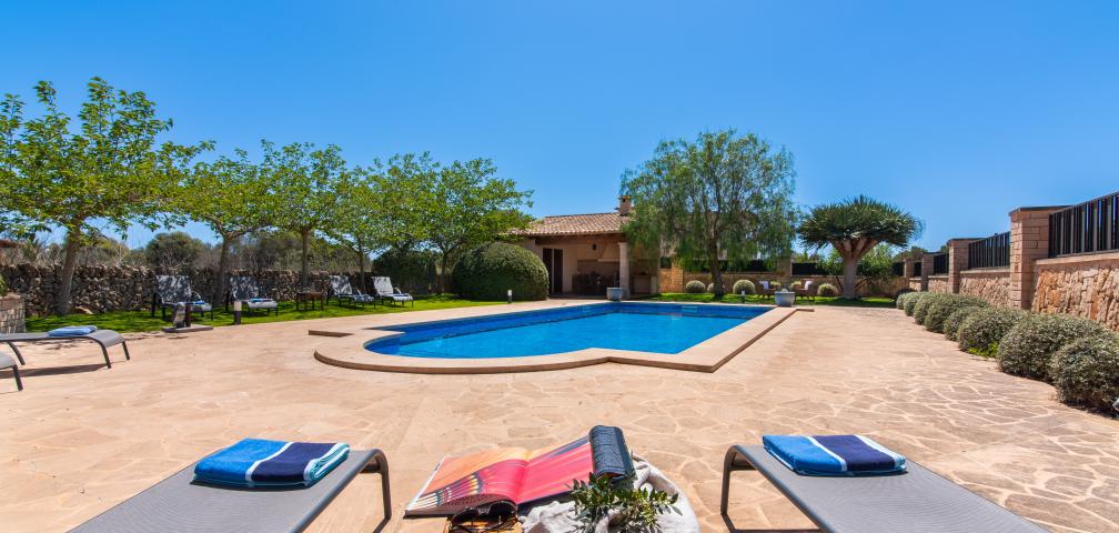 Rural Villa Sa Copinya  Blanca