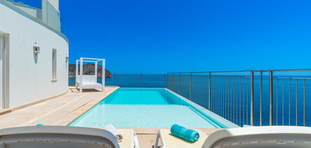 Urban Villa Blanca