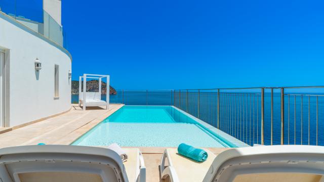Urban Villa Blanca