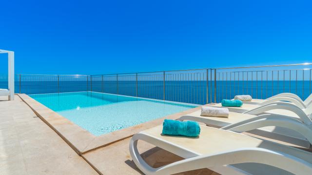 Urban Villa Blanca