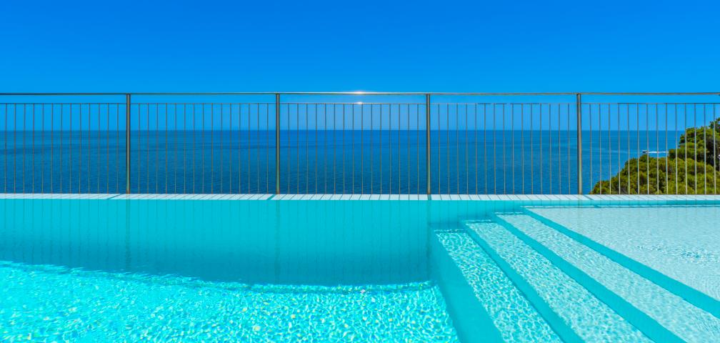Urban Villa Blanca