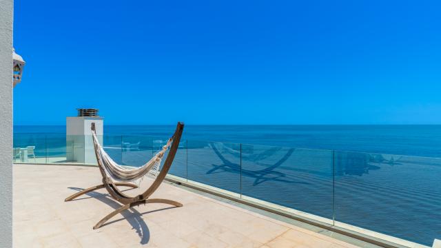 Urban Villa Blanca