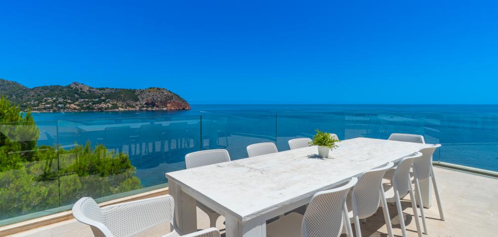 Urban Villa Blanca