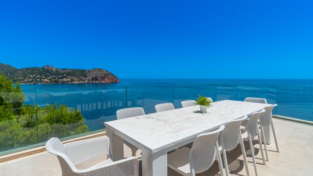 Urban Villa Blanca