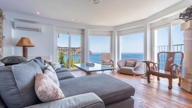Urban Villa Blanca