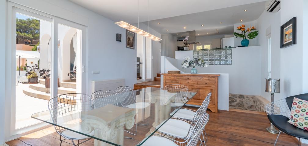 Urban Villa Blanca