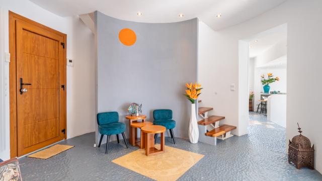 Urban Villa Blanca
