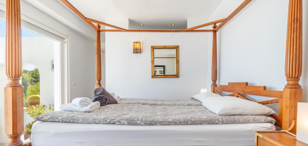 Urban Villa Blanca