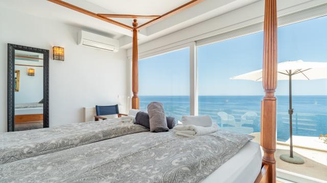 Urban Villa Blanca